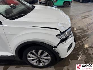 Volkswagen T-Roc  picture 5