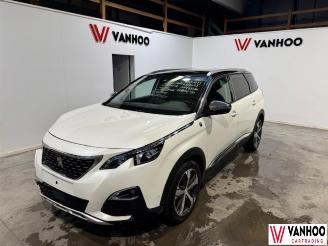 krockskadad bil auto Peugeot 5008  2019/5