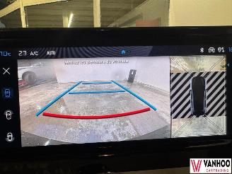 Peugeot 208  picture 20