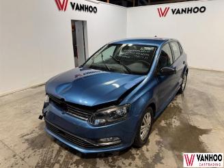 krockskadad bil auto Volkswagen Polo  2017/3
