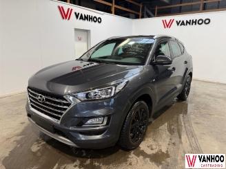 uszkodzony samochody osobowe Hyundai Tucson  2020/8