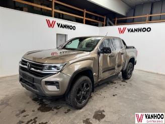 damaged passenger cars Volkswagen Amarok  2025/7