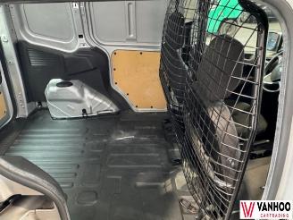 Ford Transit  picture 14