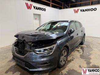 krockskadad bil auto Renault Mégane  2022/3