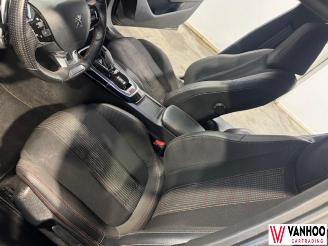 Peugeot 308  picture 16