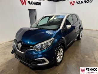Damaged car Renault Captur  2019/1
