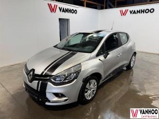 Coche accidentado Renault Clio  2018/7
