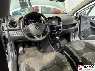 Renault Clio  picture 13