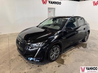 krockskadad bil auto Peugeot e-208  2022/10
