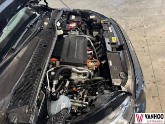 Peugeot e-208  picture 10