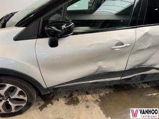 Renault Captur  picture 2