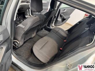 Ford Focus  picture 11