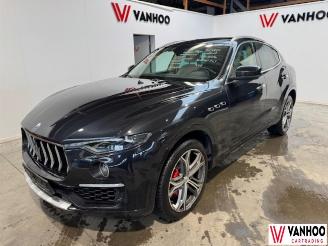 Coche accidentado Maserati Levante  2018/11