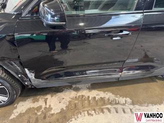 Volvo EX40  picture 3