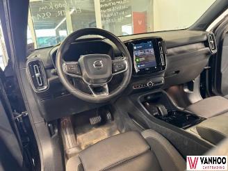 Volvo EX40  picture 17