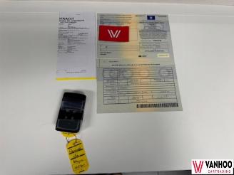 Renault Clio  picture 16