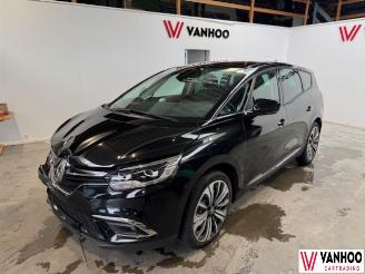 Damaged car Renault Scenic  2023/2