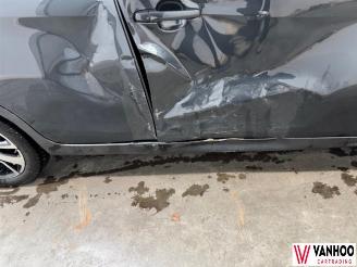 Peugeot 108  picture 5