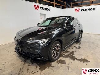 Coche accidentado Alfa Romeo Stelvio  2018/8