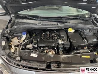 Peugeot 2008  picture 8
