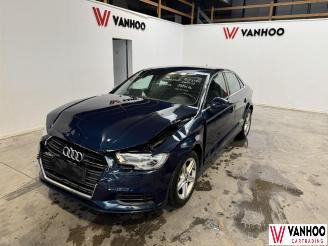 Coche accidentado Audi A3  2019/8