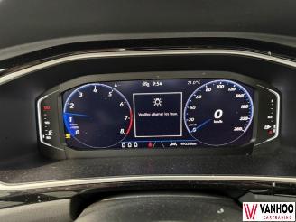 Volkswagen T-Roc  picture 21