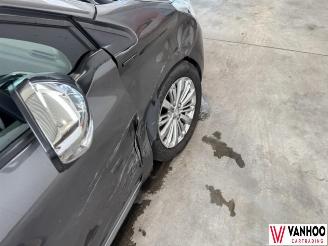 Peugeot 208  picture 6