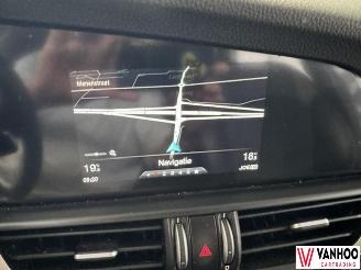 Alfa Romeo Giulia  picture 21