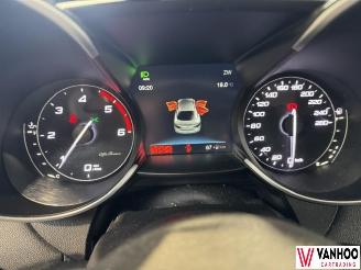 Alfa Romeo Giulia  picture 20