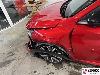 Peugeot 208  picture 3
