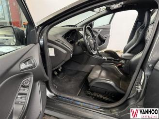 Ford Focus  picture 11
