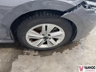 Volkswagen Golf  picture 14