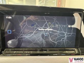 Volkswagen Golf  picture 22