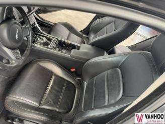 Jaguar XE  picture 17