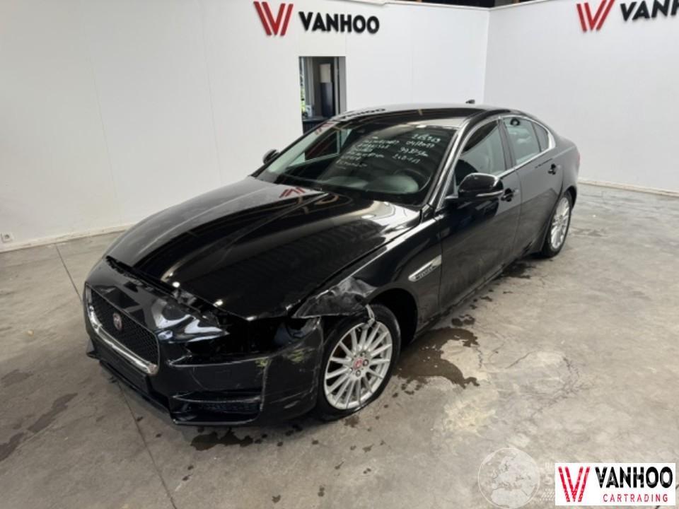 Jaguar XE 