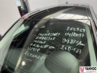 Jaguar XE  picture 25