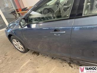 Volvo V-40  picture 13