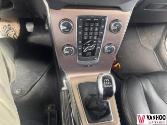 Volvo V-40  picture 22