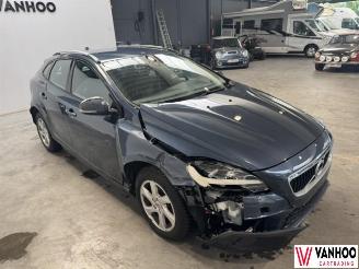 Volvo V-40  picture 3