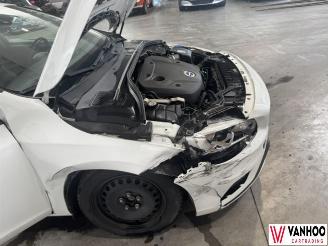 Volvo S-60  picture 9