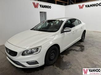  Volvo S-60  2014/9