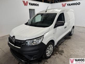 Coche accidentado Renault Express  2024/2
