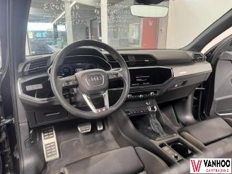 Audi Q3  picture 12