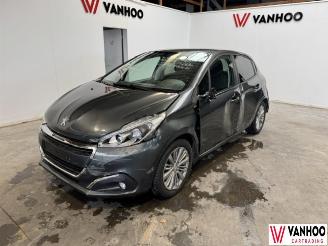 Unfallwagen Peugeot 208  2017/6