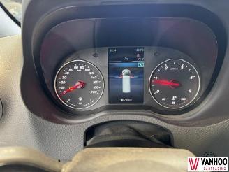 Mercedes Sprinter  picture 21