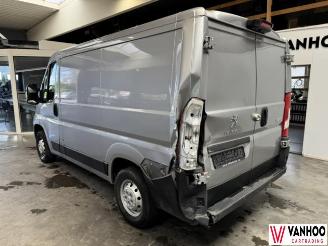 Unfallwagen Peugeot Boxer  2021/6