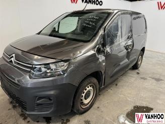 uszkodzony samochody osobowe Citroën Berlingo  2022/1