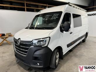 Vaurioauto  passenger cars Renault Master  2023/6