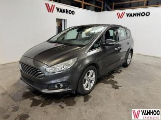 Voiture accidenté Ford S-Max  2019/7