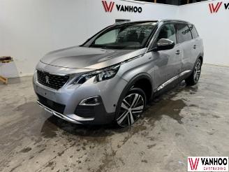 Coche accidentado Peugeot 5008  2019/2